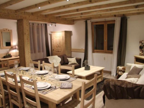 Appartement 8 personnes - Centre village - Parking privatif - FR-1-459-6